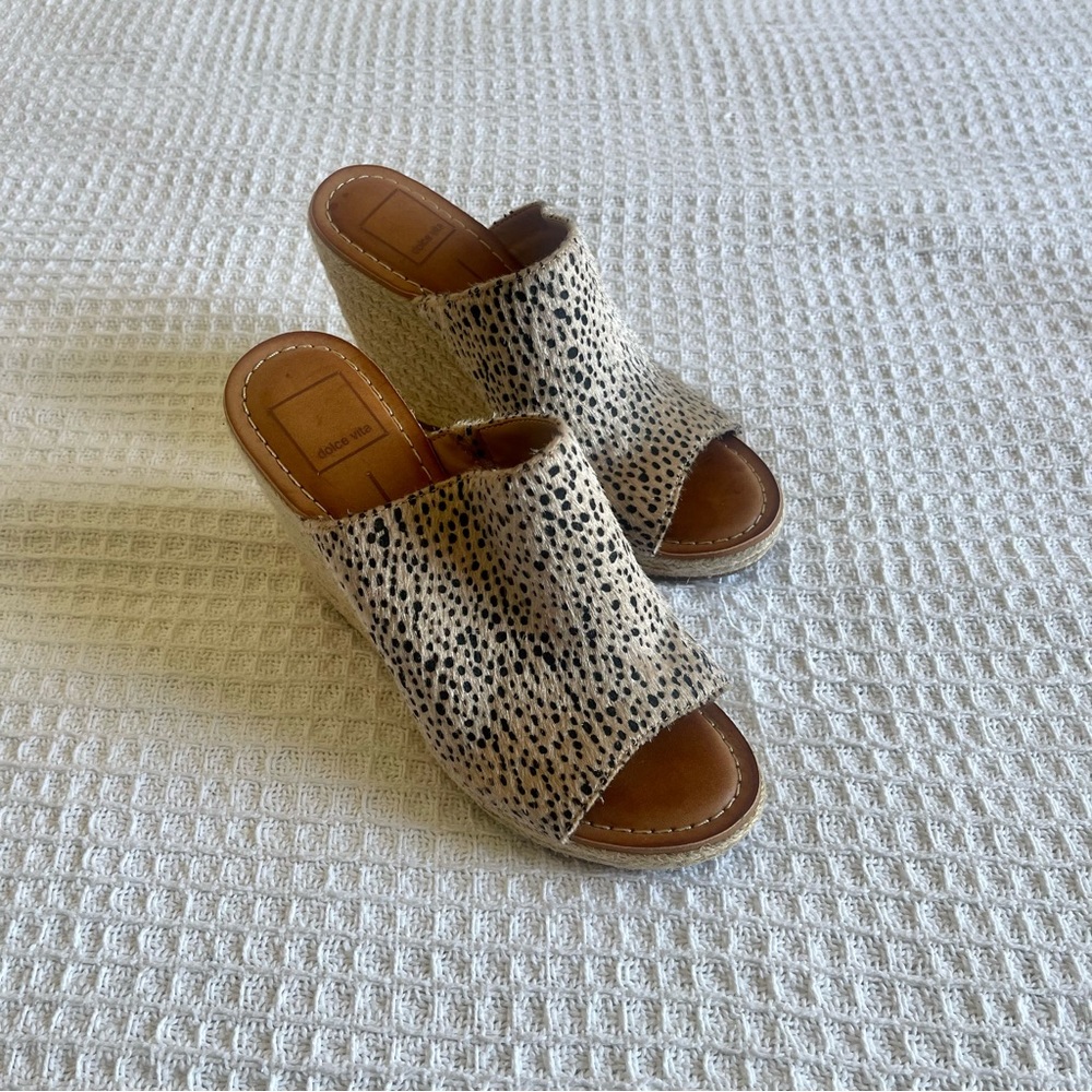 Dolce vita wedges size 8